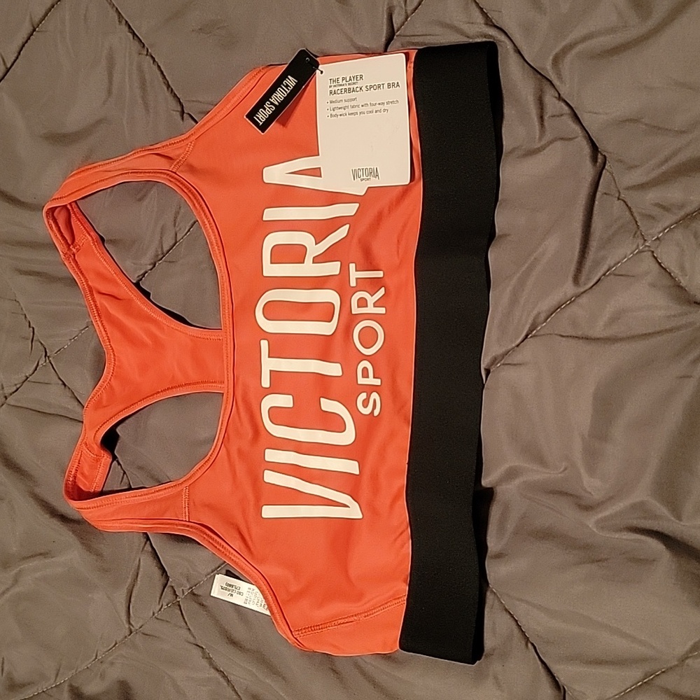 Victoria Sport sports bra